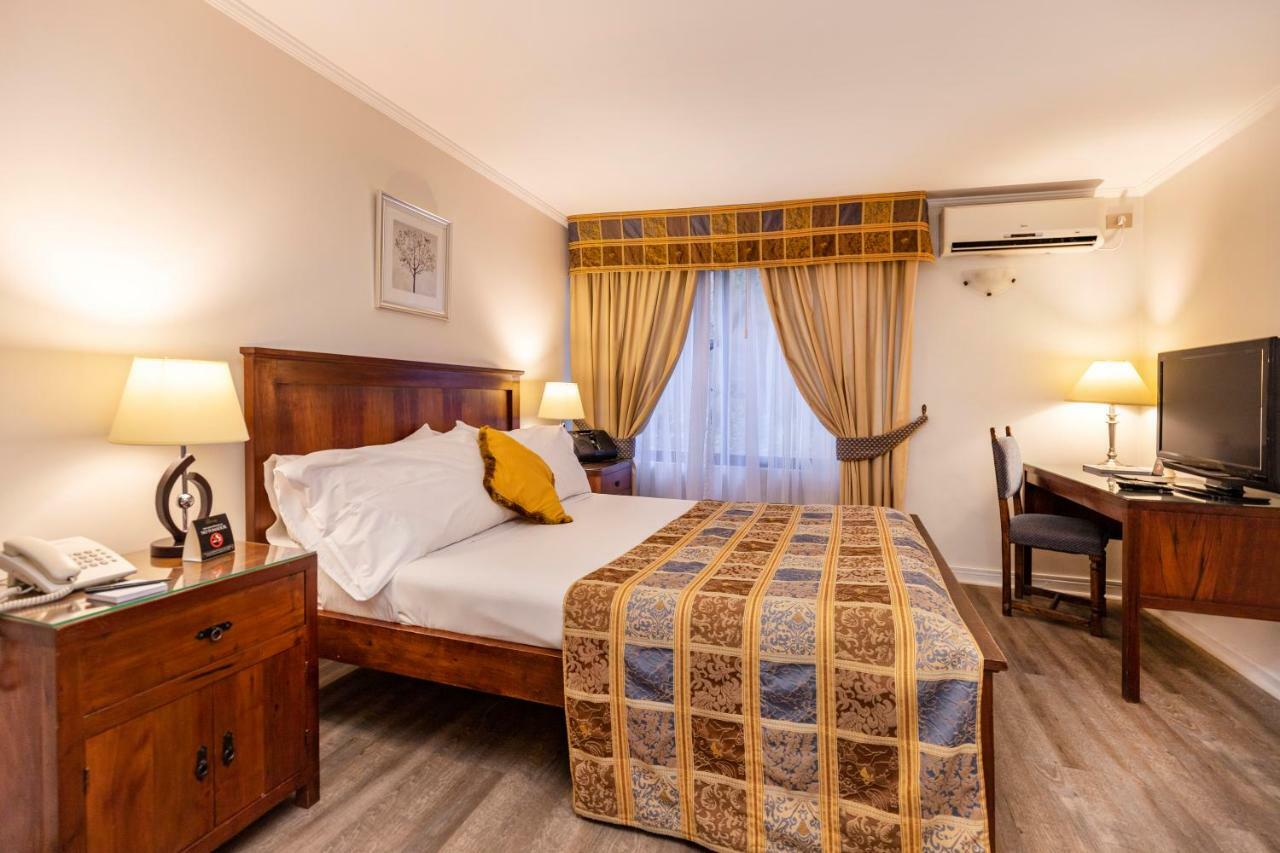 Park Plaza Apartments ซานติอาโก ภายนอก รูปภาพ